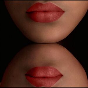 Burberry Kisses Matte Lipstick in 93 Matte Russet Full Size